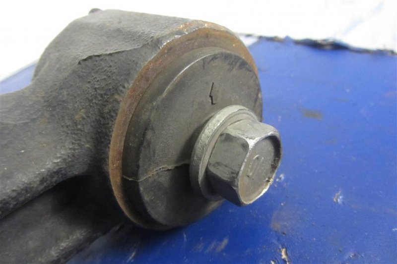 Цапфа задняя правая AVALON 05-12 2007 GSX30 3.5 2GR-FE