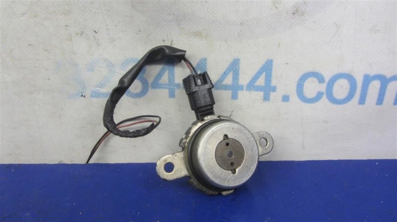 Клапан изменения фаз ГРМ SUBARU IMPREZA 11-17 10921AA230 Б/У