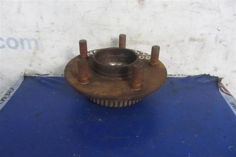 Ступица задняя NISSAN MAXIMA A32 94-99 Б/У