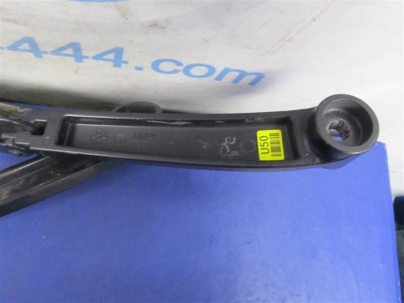 Поводок стеклоочистителя передний SORENTO UM 14-