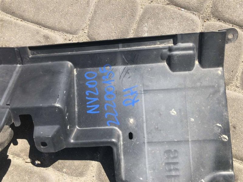 Дефлектор воздушный NV200 USA 13- Дефлектор воздушный NV200 USA 13-