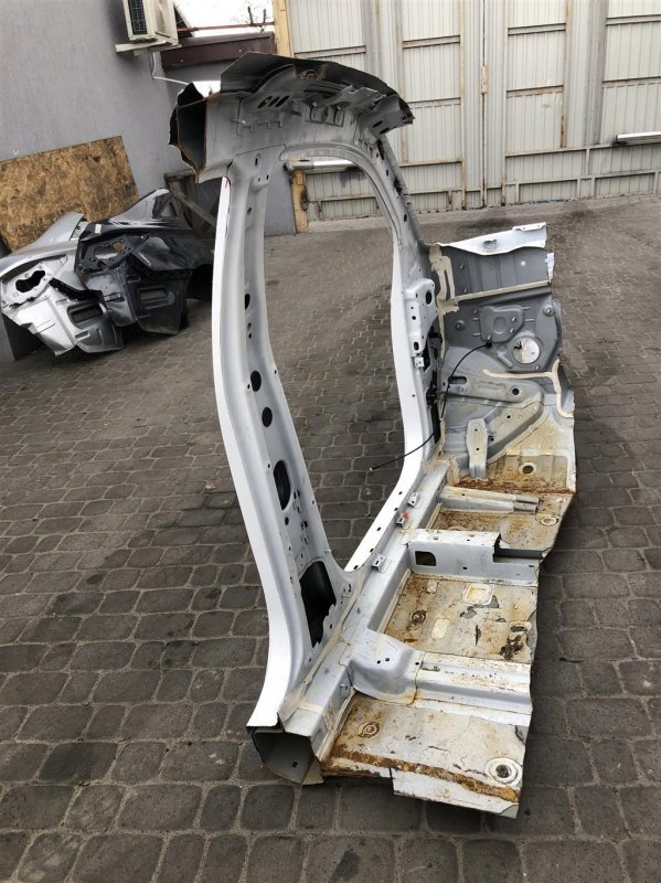 Стойка кузова средняя левая HYUNDAI TUCSON TL 15-20