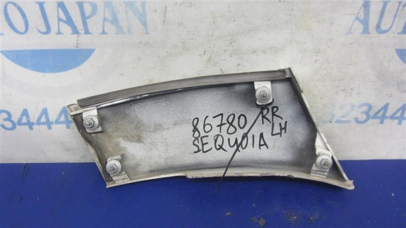 Накладка бампера задняя левая TOYOTA SEQUOIA 01-07