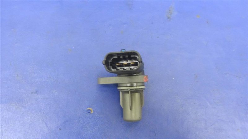 Датчик положения распредвала SORENTO UM 14-