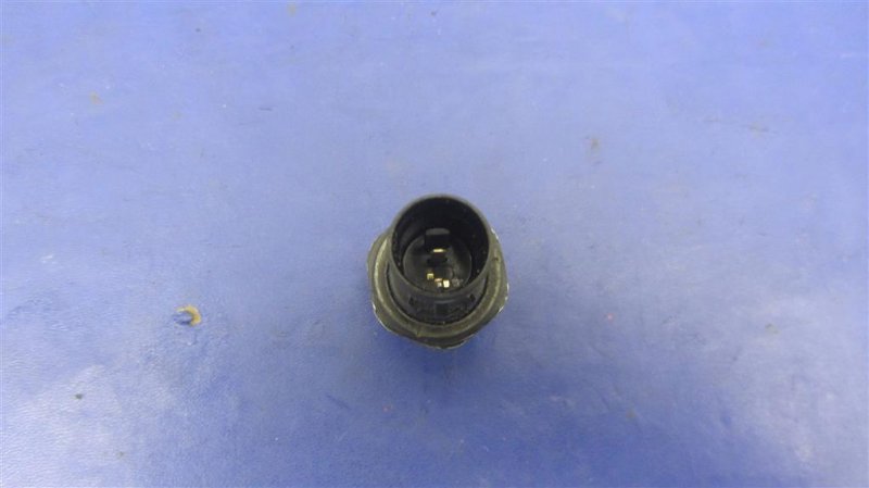 Датчик давления масла ДВС SORENTO UM 14-