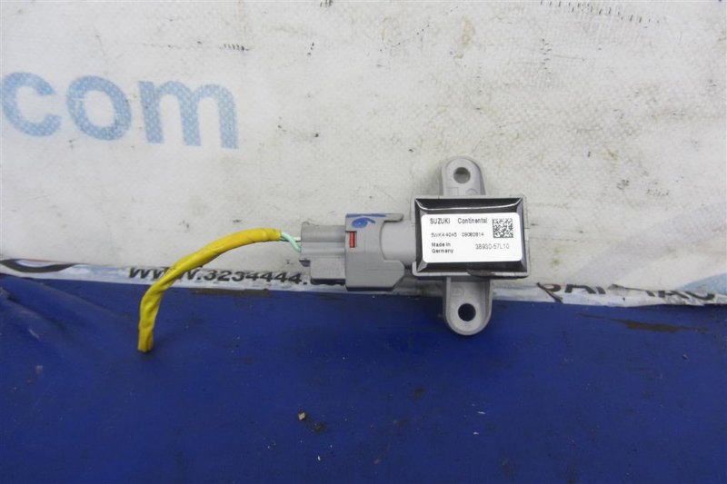 Датчик удара SUZUKI KIZASHI 09-14 38930-57L10 Б/У