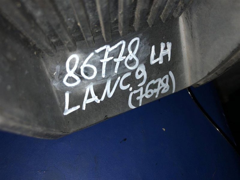 Заглушка ПТФ передняя левая LANCER IX 9 03-07 Заглушка ПТФ передняя левая LANCER IX 9 03-07