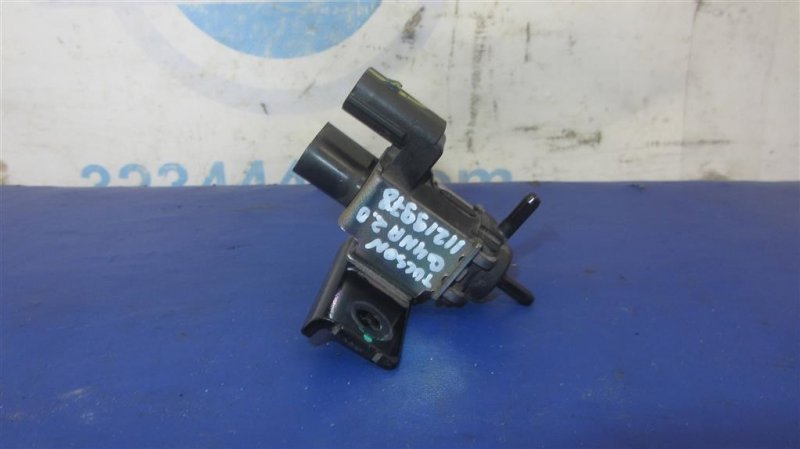 Запчасть клапан электромагнитный (вакуумный) HYUNDAI TUCSON TL 15-20 28324-2E000 Б/У Клапан электромагнитный (вакуумный) HYUNDAI TUCSON TL 15-20 28324-2E000 Б/У