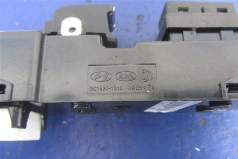 Кнопка стеклоподъемника TUCSON TL 15-20