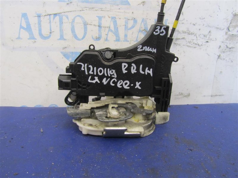 Замок двери задний левый MITSUBISHI LANCER X 10 07-15 2009 Седан 2.4 5745A303 Б/У