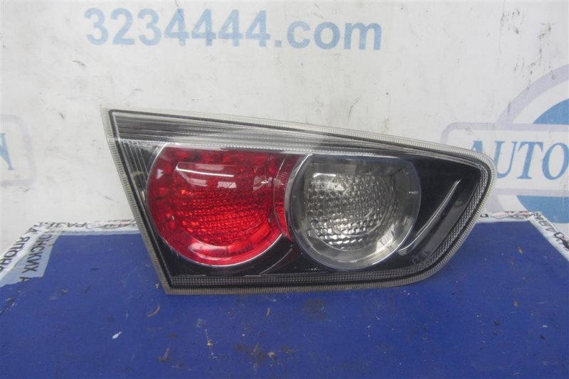 Запчасть фонарь внутренний задний левый MITSUBISHI LANCER X 10 07-15 2009 Седан 2.4 8330A625 Б/У Фонарь внутренний задний левый MITSUBISHI LANCER X 10 07-15 2009 Седан 2.4 8330A625 Б/У
