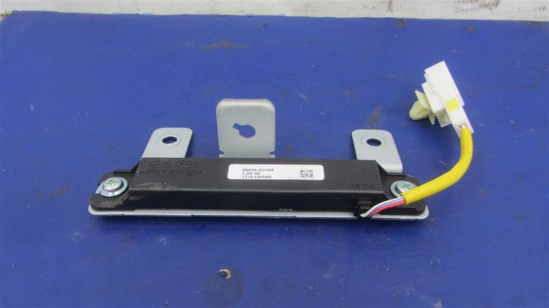 Антенна HYUNDAI TUCSON TL 15-20 95420-D3100 Б/У