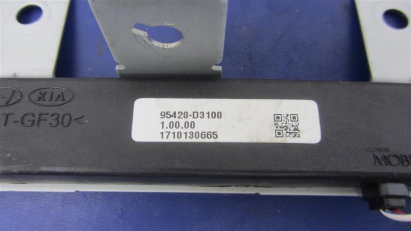 Антенна HYUNDAI TUCSON TL 15-20