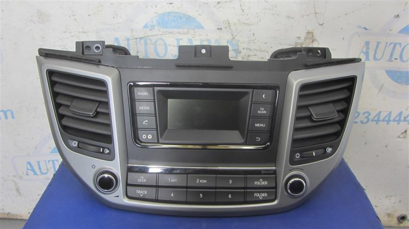 Запчасть магнитола HYUNDAI TUCSON TL 15-20 96170-D70104X Б/У Магнитола HYUNDAI TUCSON TL 15-20 96170-D70104X Б/У