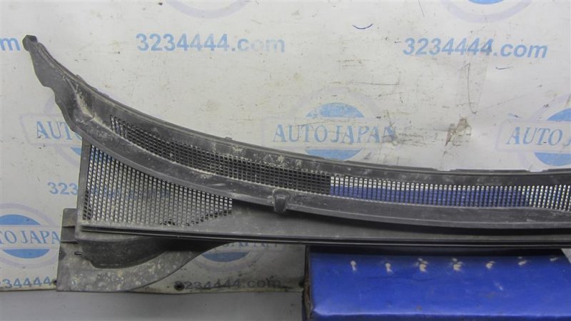 Пластик под лобовое стекло / Жабо TUCSON TL 15-20