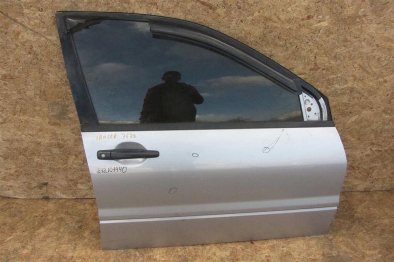Дверь передняя правая MITSUBISHI LANCER IX 9 03-07 2004 Седан 2.0 5700A168 Б/У
