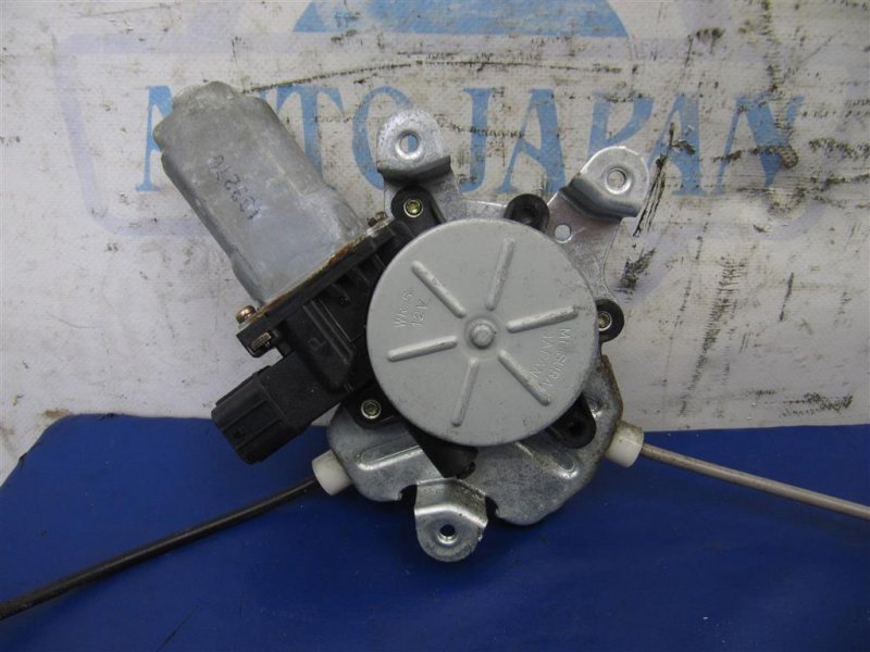 Стеклоподъемник задний правый MITSUBISHI LANCER IX 9 03-07 Седан 2.0 Стеклоподъемник задний правый MITSUBISHI LANCER IX 9 03-07 Седан 2.0