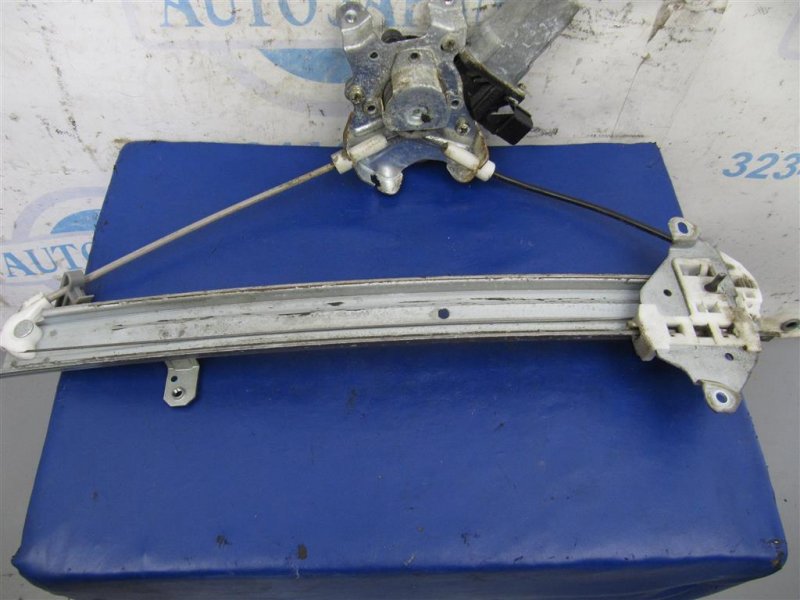 Стеклоподъемник задний правый LANCER IX 9 03-07 2004 Седан 2.0 Стеклоподъемник задний правый LANCER IX 9 03-07 2004 Седан 2.0