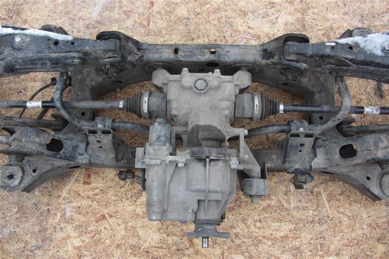 Рычаг задней подвески поперечный нижний задний правый TUCSON TL 15-20 Рычаг задней подвески поперечный нижний задний правый TUCSON TL 15-20