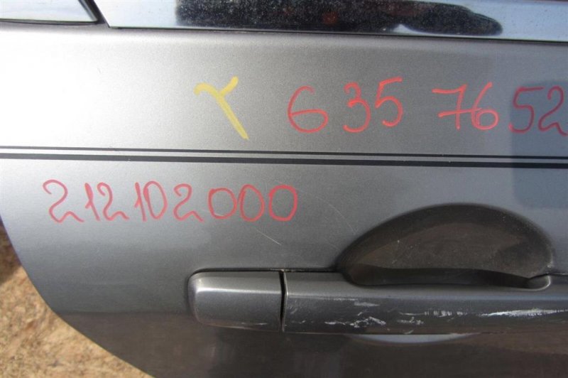 Дверь задняя правая G25/G35/G37/Q40 06-14