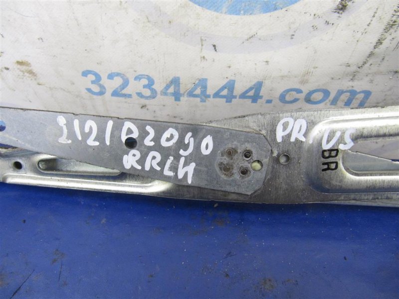 Стеклоподъемник задний левый PRIUS - 30 09-17 2013 ZVW30 1.8 2ZRFXE