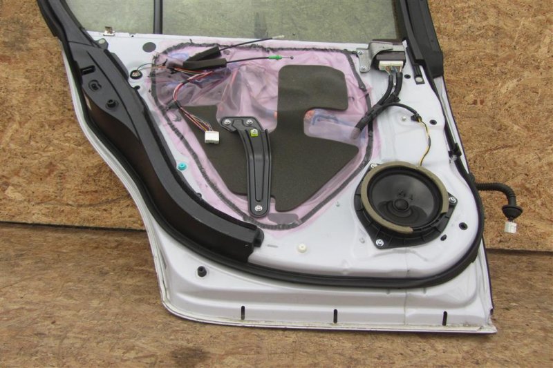 Дверь задняя левая GS350 GS300 05-11 2007 Седан 3.5