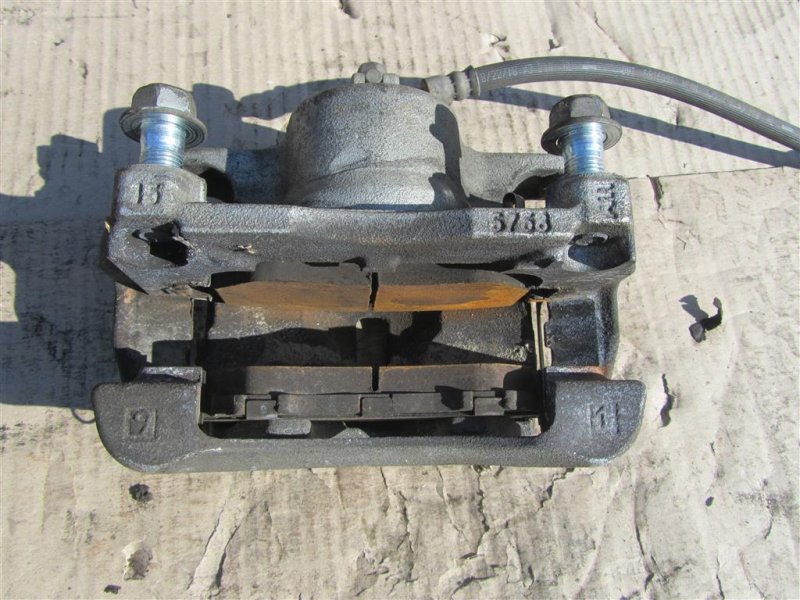 Суппорт тормозной передний правый NISSAN X-TRAIL/ROGUE T32 13-20