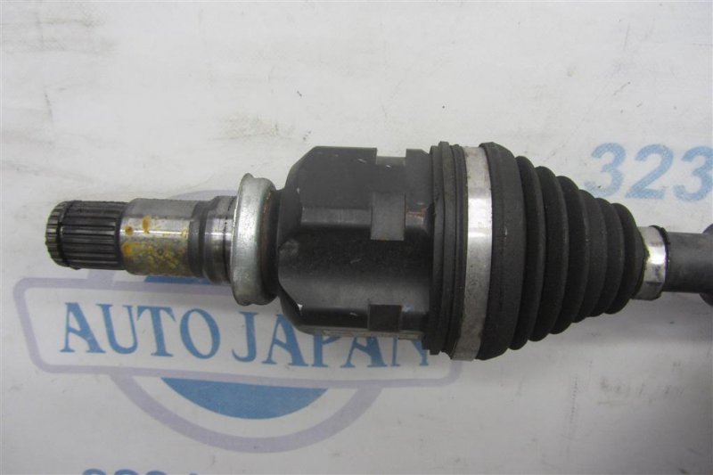 Привод передний правый CT200 11-17 2012 Хетчбек 1.8