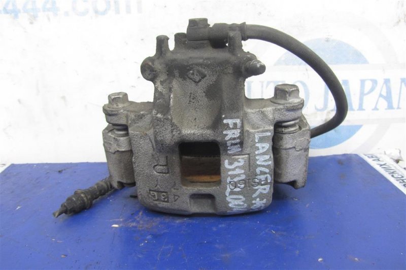 Суппорт тормозной передний левый MITSUBISHI LANCER IX 9 03-07 2004 Седан 2.0 MR569125 Б/У