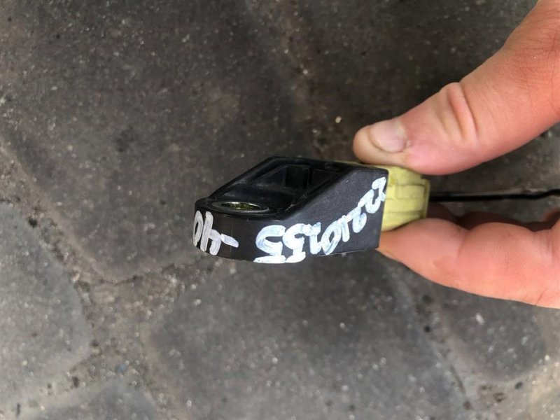 Датчик удара CAMRY 40 06-11