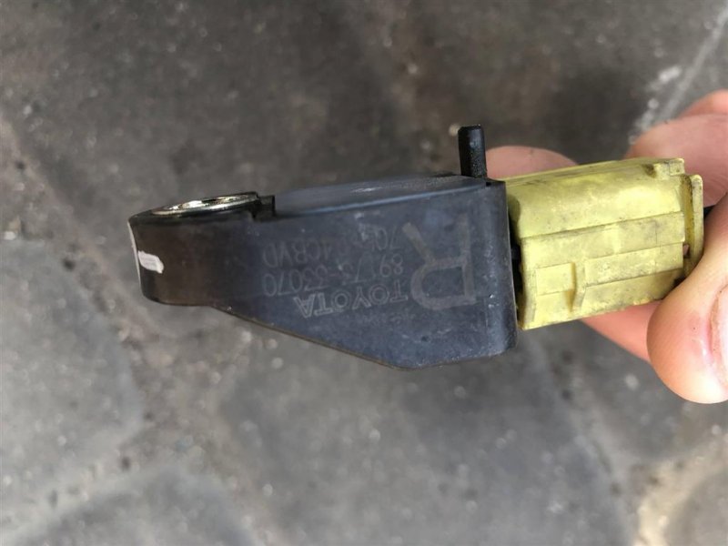 Датчик удара TOYOTA CAMRY 40 06-11