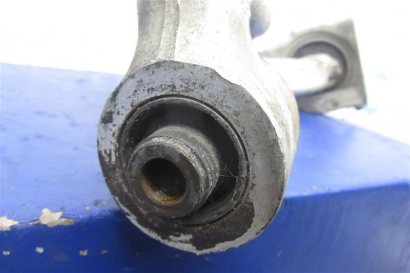 Рычаг передней подвески нижний передний левый M35/M45 04-10 Рычаг передней подвески нижний передний левый M35/M45 04-10