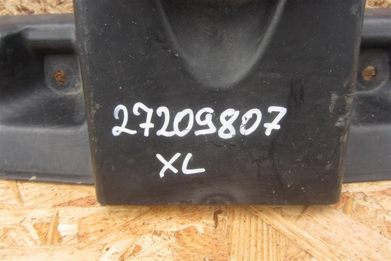 Накладка замка капота OUTLANDER XL 05-13