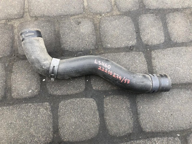 Патрубок системы охлаждения LEXUS LS460 06-12 16572-38100 Б/У
