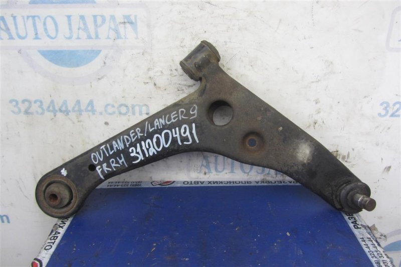 Рычаг передней подвески нижний передний правый MITSUBISHI OUTLANDER 03-07 4013A132 Б/У
