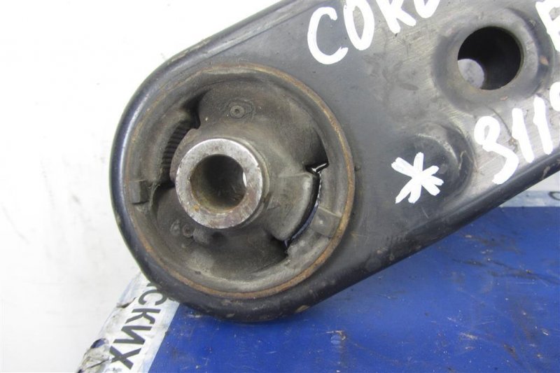 Рычаг передней подвески нижний передний правый TOYOTA COROLLA 120 00-07 Рычаг передней подвески нижний передний правый TOYOTA COROLLA 120 00-07