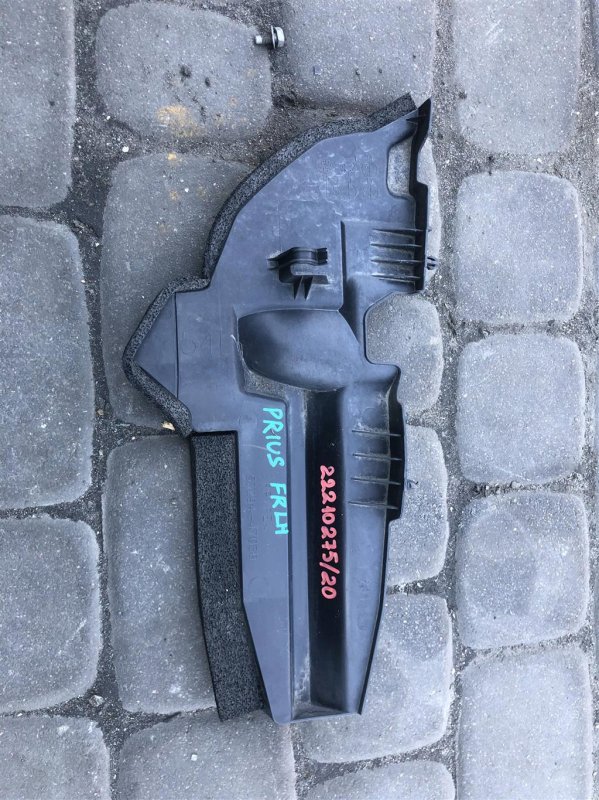 Дефлектор воздушный TOYOTA PRIUS - 30 09-17 5392447030 Б/У