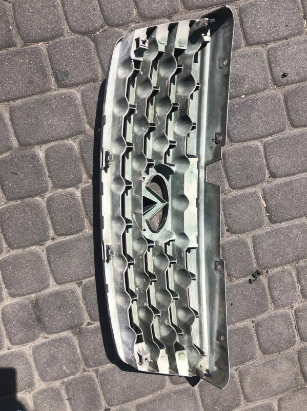 Решетка радиатора FX S50 03-08