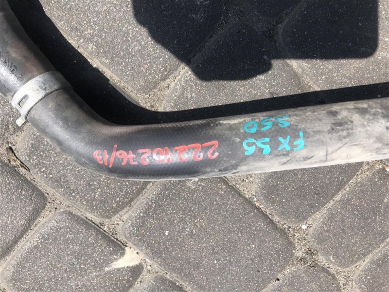 Патрубок системы охлаждения FX S50 03-08 Патрубок системы охлаждения FX S50 03-08