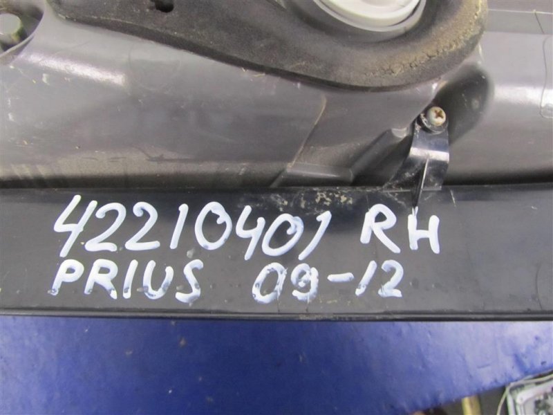 Фонарь наружный задний правый PRIUS - 30 09-17 Фонарь наружный задний правый PRIUS - 30 09-17