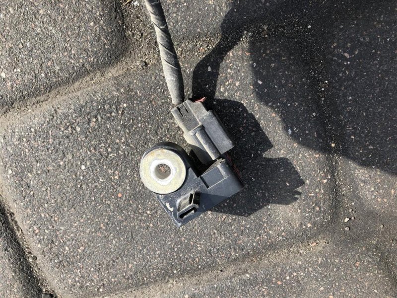 Датчик удара CX-7 06-12 Датчик удара CX-7 06-12