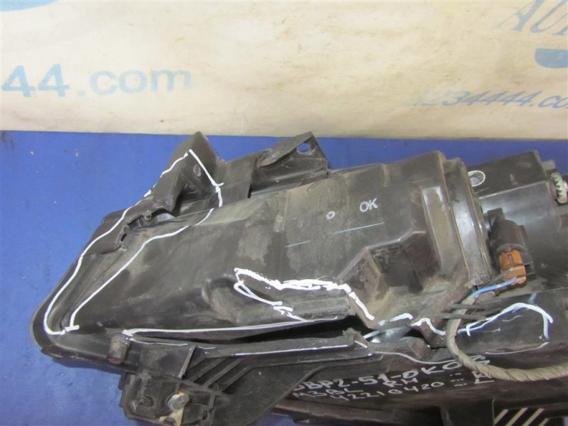 Фара передняя правая MAZDA 3 BL 09-13