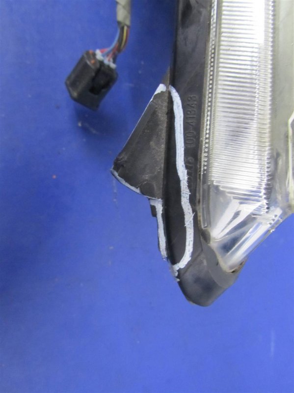 Фара передняя правая 3 BL 09-13