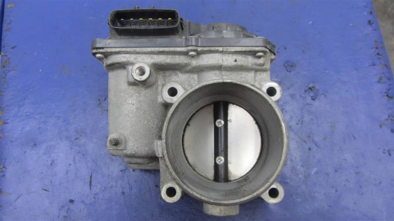 Дроссельная заслонка MAZDA 3 BL 09-13 2013 Седан 2.0 PE01-13-640B Б/У