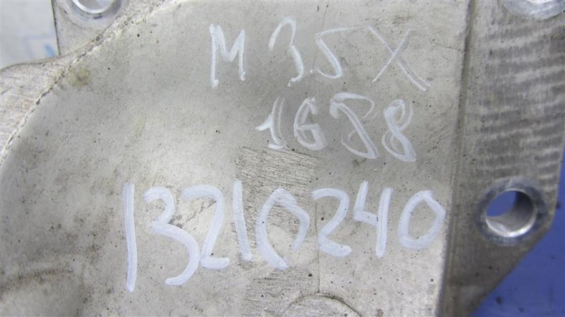 Кронштейн опоры двигателя левый M35/M45 04-10 2007 Седан 3.5 VQ35DE