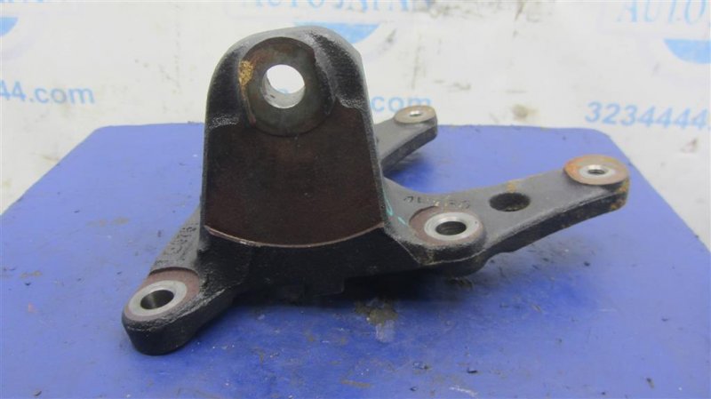 Кронштейн двигателя передний CAMRY 55 14-17 2016 ASV50 2.5 2ARFE