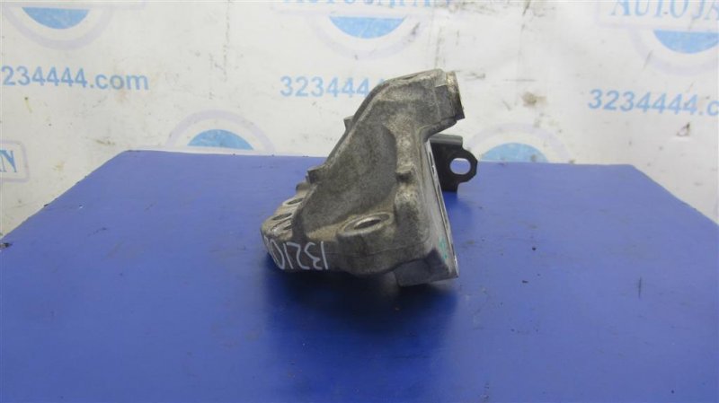Кронштейн опоры двигателя задний KIZASHI 09-14 2010 Седан 2.4 Кронштейн опоры двигателя задний KIZASHI 09-14 2010 Седан 2.4
