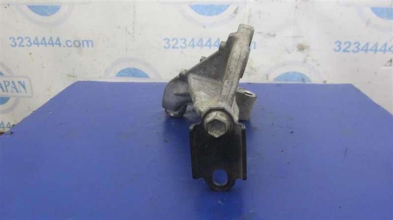 Кронштейн опоры двигателя задний KIZASHI 09-14 2010 Седан 2.4 Кронштейн опоры двигателя задний KIZASHI 09-14 2010 Седан 2.4