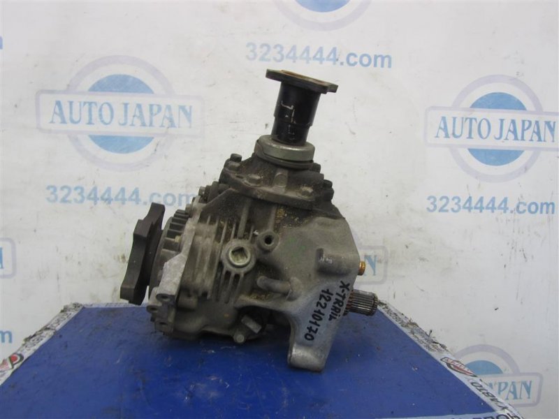 Запчасть раздаточная коробка NISSAN X-TRAIL T30 01-07 33100-8H500 Б/У Раздаточная коробка NISSAN X-TRAIL T30 01-07 33100-8H500 Б/У