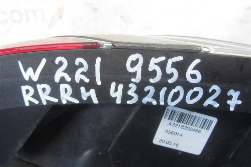 Фонарь наружный задний правый S-CLASS W221 06-13 Фонарь наружный задний правый S-CLASS W221 06-13